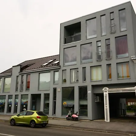 Apartment Chelsea Riia Mnt 28 *